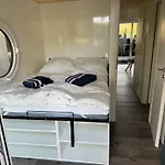 Hausboot Kitilou بوتيل *