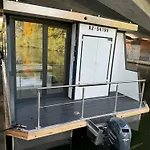 بوتيل Hausboot Kitilou