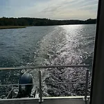 بوتيل Hausboot Kitilou *