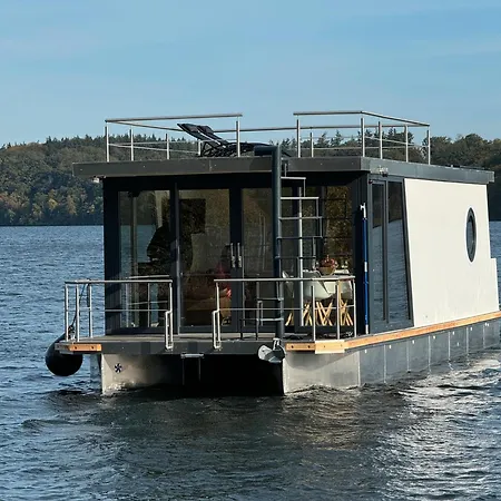 Hausboot Kitilou * Flessenow
